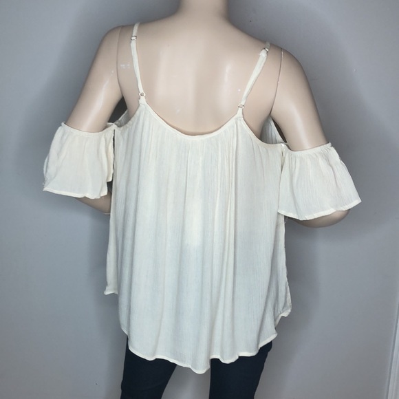 Cold Shoulder Boho Style top - Picture 9 of 9
